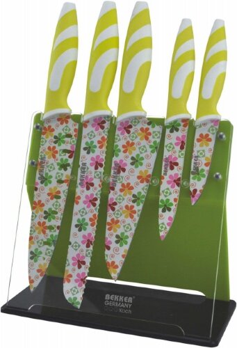 BK-8445 (в кор.8наб.) - Набор ножей 6пр. на подста [01087019] BK-8445 (в кор.8наб.) - Набор ножей 6пр. на подставке из акрила. Ножи: поварской (31,5/19,5см), для резки хлеба (32,5/20,5см), "Сантоку" (29,5/16,5см), универсальный(23/12,7см), для очистки(19,5/9см).  Лезвия 1,2-1,8мм  ручки из прорезин. пластика с антибакт. покрытием.