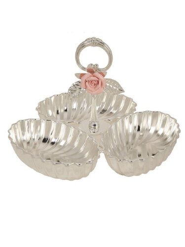 7169-MR (в уп.12шт.) - Менажница 3-х секционная, р [01024942] 7169-MR (в уп.12шт.) - Менажница 3-х секционная, размеры: тарелки 17х11х4,5см, объём тарелки 500мл, диаметр всего изделия: 26см, общая высота: 19см.