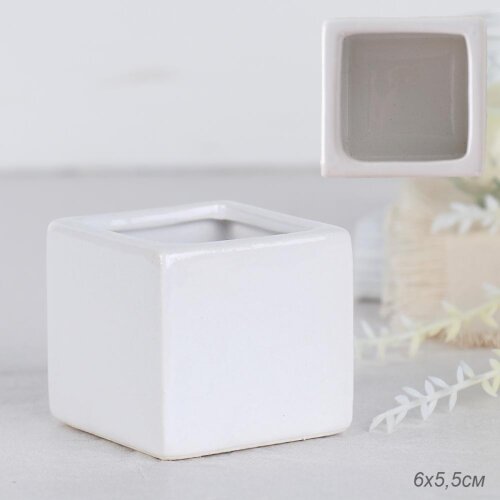 716484 (в уп.12/144шт.) - Кашпо Куб 6х5,5см. / 223 [01108063] 716484 (в уп.12/144шт.) - Кашпо Куб 6х5,5см. / 2236W / белое, материал: керамика.