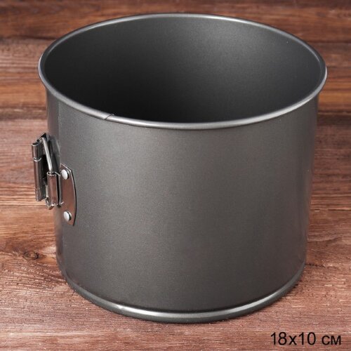 693665 (в уп.24шт.) - Форма для кулича 18х10см. / [01100299] 693665 (в уп.24шт.) - Форма для кулича 18х10см. / T41 /, материал: металл.