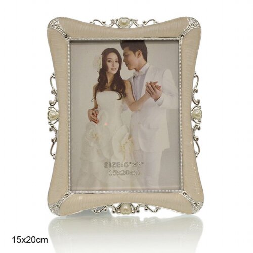 628506 (в уп.60шт.) - Фоторамка 15x20см. /C2034/, [01094162] 628506 (в уп.60шт.) - Фоторамка 15x20см. /C2034/, материал: пластик, стекло.