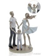 667957 (в уп.12шт.) - Статуэтка Семья 23,5см. /FM1 [01105211]