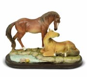 HS020417 (3) - Фигурка"Лошадь с жеребенком" 15", р [01021954]
