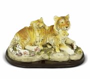 HS020433 (2) - Фигурка "Тигрица с тигрятами" 15", [01021949]