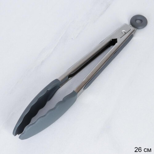 726544 (в уп.400шт.) - Щипцы металл силикон 26см. [01108884] 726544 (в уп.400шт.) - Щипцы металл силикон 26см. "Грей" / WRF-111 / 0,107/ 26х25х3см, материал: полимер, металл.