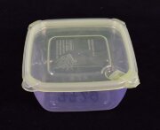 P7729 (48) - Контейнер для СВЧ квадр. [01029899]