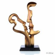 682915 (в уп.12шт.) - Статуэтка Влюбленные 30см / [01104191]