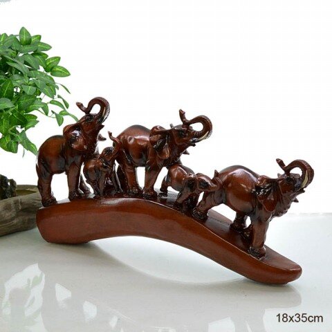 636600 (в кор.20шт.) - Статуэтка Пять слонов /QD33 [01083549] 636600 (в кор.20шт.) - Статуэтка Пять слонов /QD331/, размер: 18х35см, материал: полистоун.