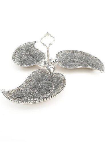 7108-MR (в уп.12шт.) - Менажница 3-х секционная, р [01020150] 7108-MR (в уп.12шт.) - Менажница 3-х секционная, размер: тарелки 22х15см, высота 16см.