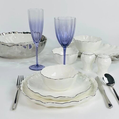 305-288 (в уп.1шт.) - Обеденный сервиз 30пр. ВАНЕС [01110912] 305-288 (в уп.1шт.) - Обеденный сервиз 30пр. ВАНЕССА СЕРЕБРО в подар.упаковке. (Тарелка 27см.-6шт, тарелка 21,5см.-6шт, салатник 15х6,5см.-6шт, салатник 12,5х6см.-6шт, овальное 36х24,5х3,5см.-1шт, блюдо овальное 30,5х21х3см, салатник 30х8см, салатник 23х7,5см, набор для специй 2пр. 6х8см.), материал: фарфор.