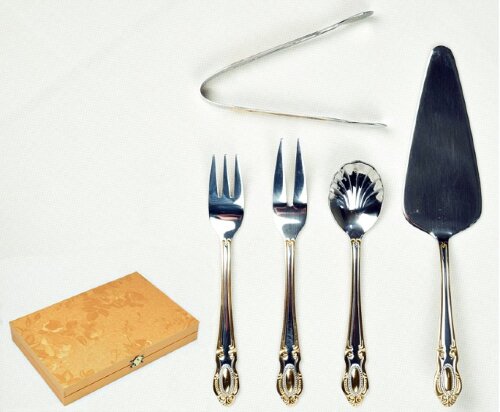 RL1199 (в кор.18наб.) - Десертный набор в подар.уп [01089416] RL1199 (в кор.18наб.) - Десертный набор в подар.упак.11пр., нерж.сталь 18/10, : Щипцы для сахара, льда - 1шт., Ложка для сахара - 1шт., Большая вилка десертная - 2шт., Лопатка для торта - 1шт., Вилка десертная - 6шт.