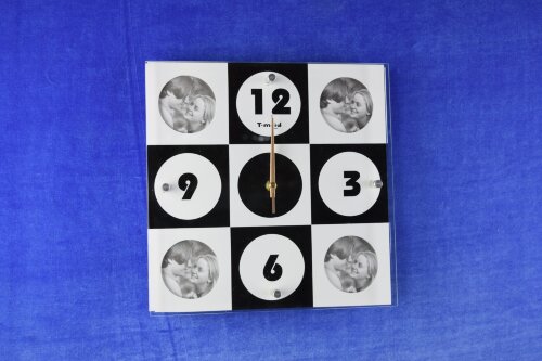 М8101black/white (в кор.12шт.) АКЦИЯ - Часы-фотора [01068921] М8101black/white (в кор.12шт.) АКЦИЯ - Часы-фоторамка, размер: 300*300*48 мм, материал: МДФ, стекло.