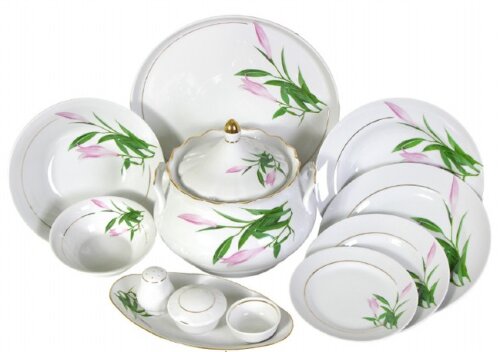 Д5с0458ф34 (в кор.1наб.) - Сервиз стол.37пр.идилли [01070050] Д5с0458ф34 (в кор.1наб.) - Сервиз стол.37пр.идиллия "Бутон" 6персон, 4вида тарелок. (Ваза для супа 3000см3 - 1шт, блюдо для пиццы 300мм - 1шт, селедочница 250мм - 1шт, салатник 1150см3 - 1шт, салатник 360см3 - 6шт, арелка 170мм мелкая - 6шт, тарелка 200мм мелкая - 6шт, тарелка 240мм мелкая - 6шт. тарелка 240мм глубокая 500см3 - 6шт, солонка 50см3 - 2шт, перечница 60см3 - 1шт, крышка к горчичнице 50см3 - 1шт, крышка вазы для супа 3000см3 - 1шт.)