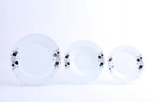 BK-9809 (в уп.2наб.) - Акция Сервиз обеденный 18пр [01097901] BK-9809 (в уп.2наб.) - Акция Сервиз обеденный 18пр. "DAY & NIGHT": тарелка обеденная 6 шт. (d=26,7см), тарелка суповая 6 шт. (d=21,6см), тарелка десертная 6 шт. (d=19см), подходит для чистки в посудомоечной машине, материал: фарфор.