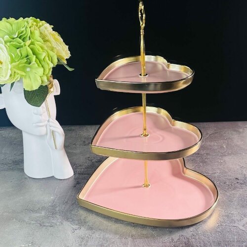 122-047 (в уп.6шт.) - Трехъярусная этажерка MULTIC [01106043] 122-047 (в уп.6шт.) - Трехъярусная этажерка MULTICOLOR в под.упаковке, размер: 27х27х2,5см, 20,5х20,5х2,5см, 16,5х16,5х2,5см, материал: фарфор.