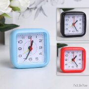 737935 (в уп.300шт.) - Будильник 7,2х3,5х7,2см. / [01108057]