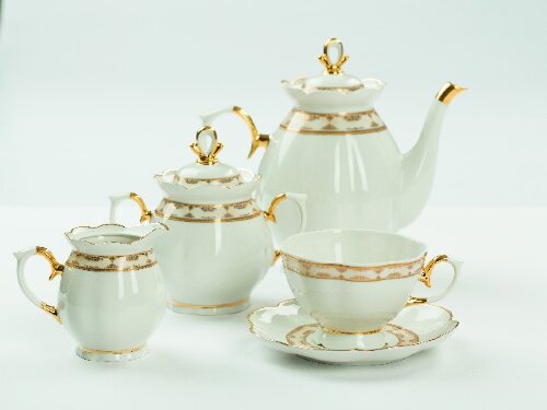 Д3с0218ф34 (в кор.1наб.) - Сервиз чайный 15пр. ф.3 [01073437] Д3с0218ф34 (в кор.1наб.) - Сервиз чайный 15пр. ф.356 Елена "Стильный" (Чайник 1000см3 - 1шт, сахарница 400см3 - 1шт, сливочник 180см3 - 1шт, чашка чайная 250см3 - 6шт, блюдце чайное 150мм - 6шт.)