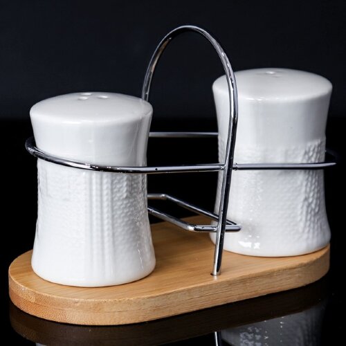 635780 (в уп.48шт.) -  Набор для специй 3 предмета [01099298] 635780 (в уп.48шт.) -  Набор для специй 3 предмета / JA701 /, материал: керамика, дерево.