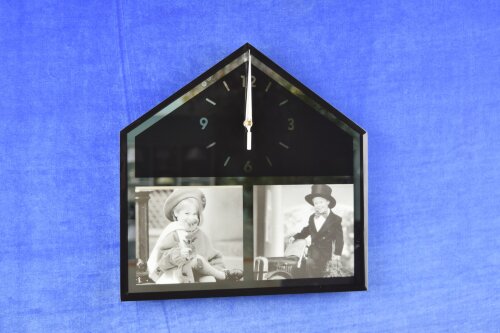 М9109А black colour (в кор.10шт.) АКЦИЯ - Часы-фот [01068931] М9109А black colour (в кор.10шт.) АКЦИЯ - Часы-фоторамка, размер: 350*352*37 мм, материал: МДФ, стекло.