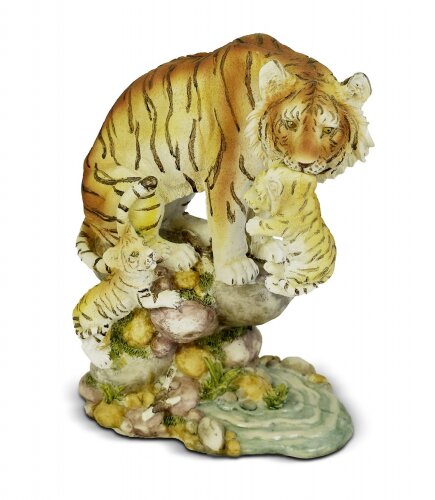 HS020360 (3) - Фигурка "Тигрица с тигрятами" 14,5" [01030403] HS020360 (3) - Фигурка "Тигрица с тигрятами" 14,5", размеры: H=29см, L=21см, материал: полистоун.