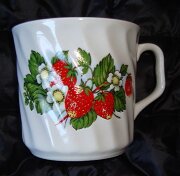 S4-Z (в кор.48шт.) - Кружка 300мл. "Земляника" [01069308]